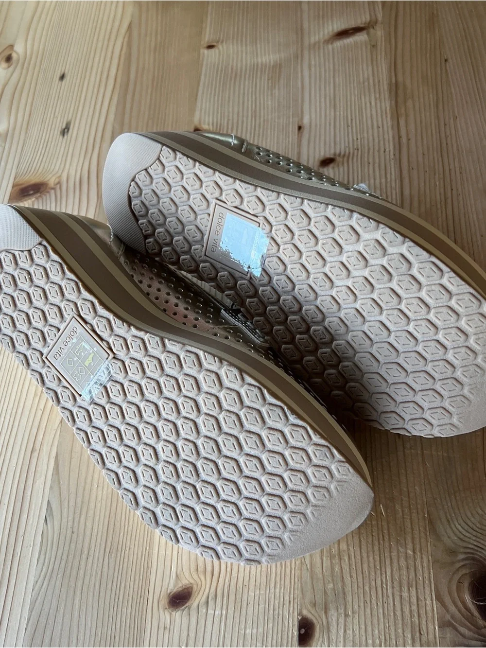 Dolce Vita Janine Perforated Platform Loafers - Sz 7